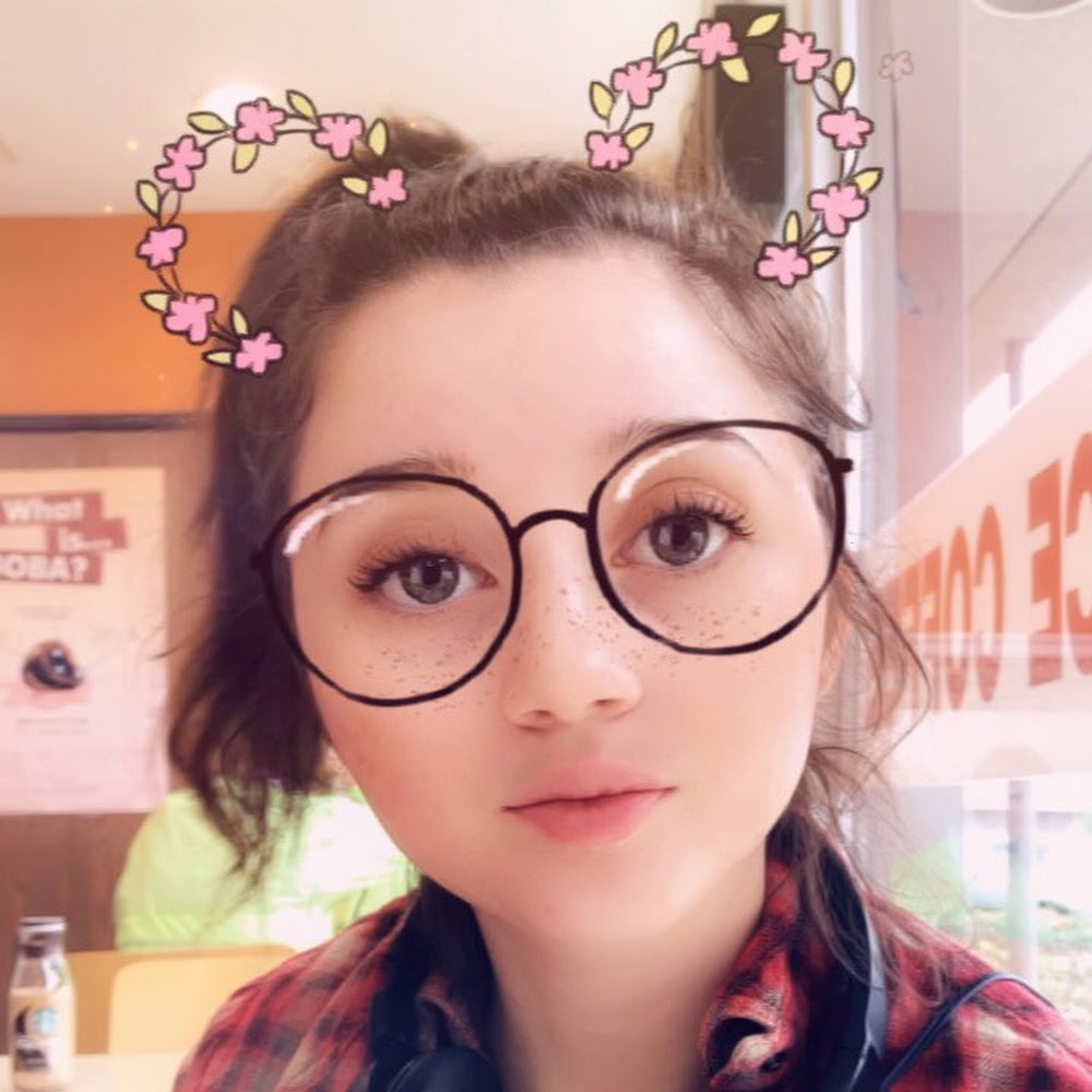 Meet your Posher, Kira
